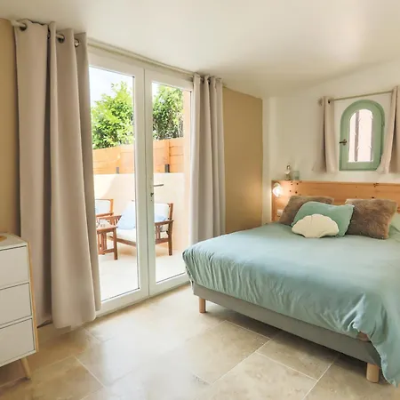 Les 3 Terrasses, Maison Renovee - Piscines - Tennis Vakantiehuis *