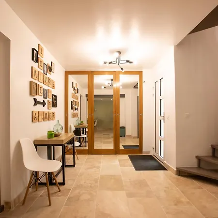 Les 3 Terrasses, Maison Renovee - Piscines - Tennis Гассен
