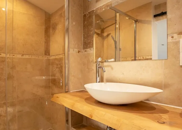 Дом отдыха Les 3 Terrasses, Maison Renovee - Piscines - Tennis *