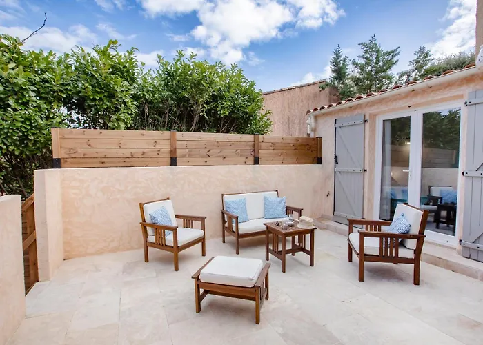 Дом отдыха Les 3 Terrasses, Maison Renovee - Piscines - Tennis