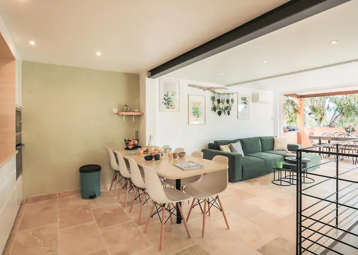 Les 3 Terrasses, Maison Renovee - Piscines - Tennis Дом отдыха Гассен