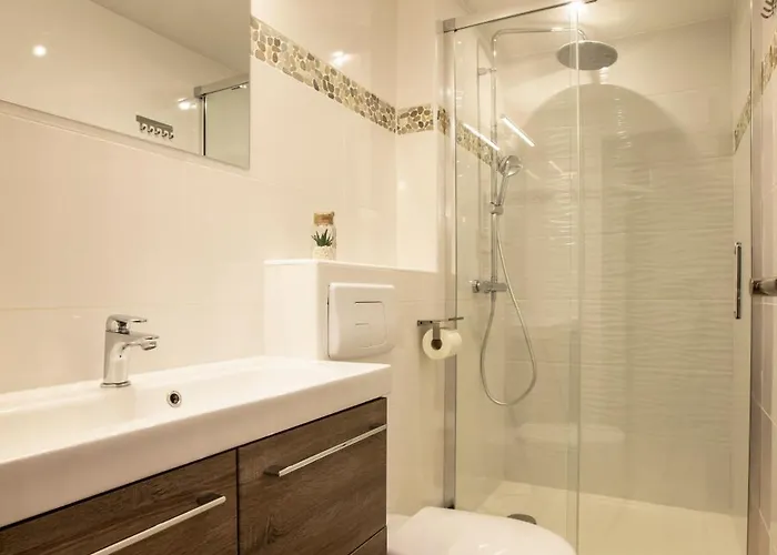 Дом отдыха Les 3 Terrasses, Maison Renovee - Piscines - Tennis