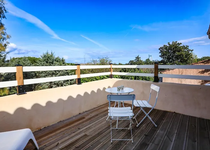 Дом отдыха Les 3 Terrasses, Maison Renovee - Piscines - Tennis Гассен